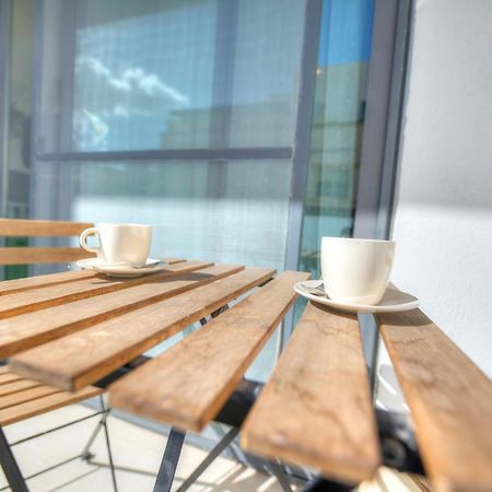 Large And Modern 2Bedroom With Balcony Glub1-1 Gzira Bagian luar foto