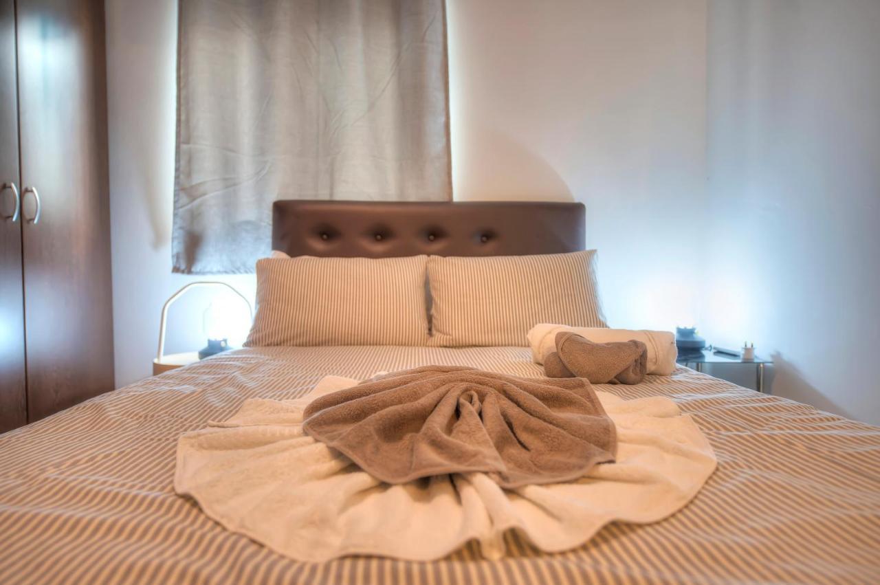 Large And Modern 2Bedroom With Balcony Glub1-1 Gzira Bagian luar foto